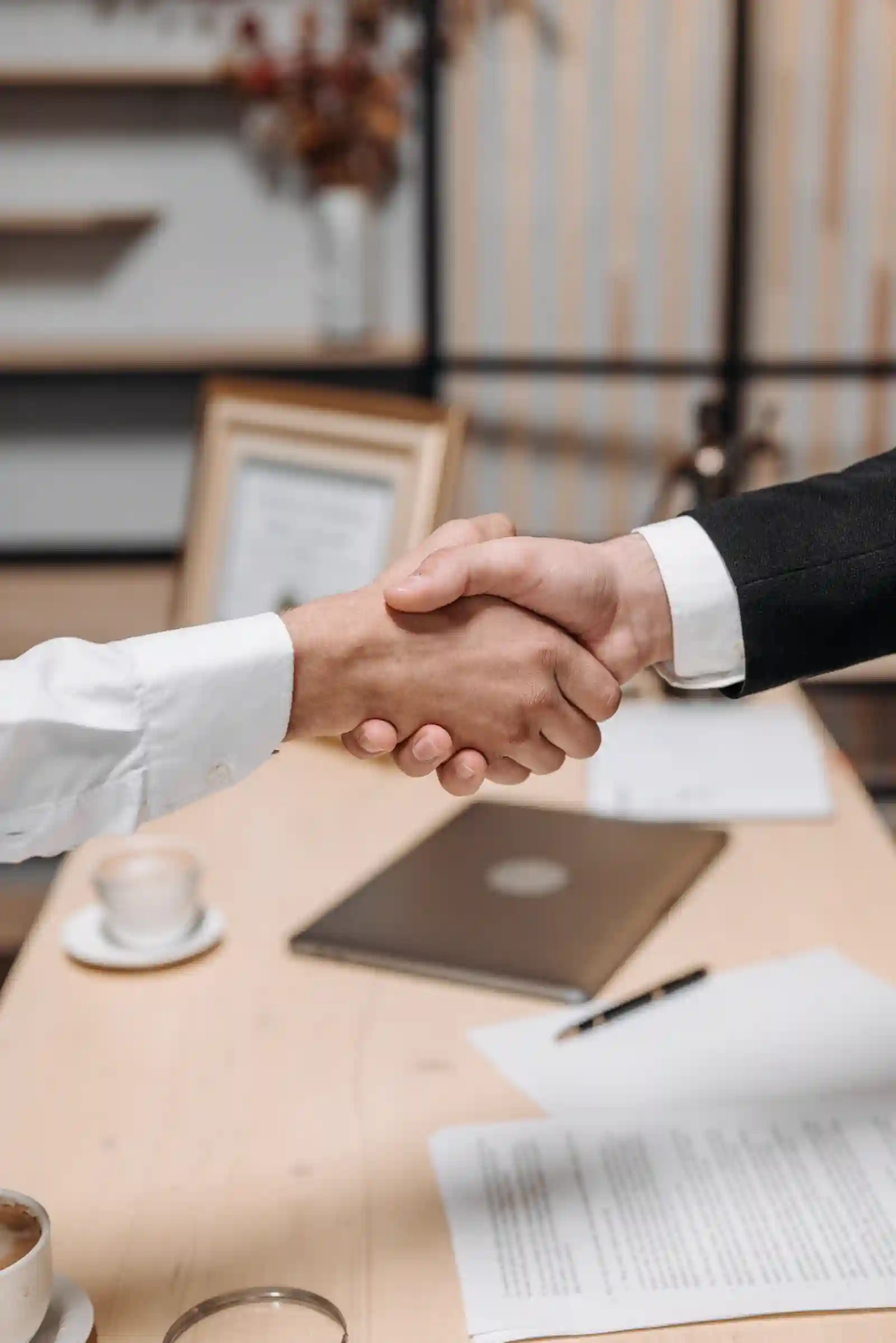 Cierre de acuerdo entre dos profesionales